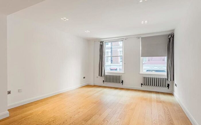 Studio To Rent In Tottenham Street, Fitzrovia, London, W1T