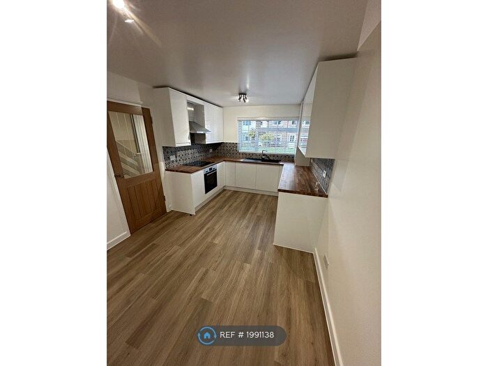 3 Bedroom Terraced House To Rent In Andover Walk, Maidstone, ME15