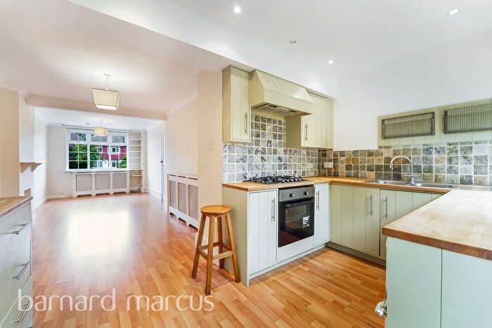 3 Bedroom Property To Rent In Alpine Avenue, Tolworth, Surbiton, KT5