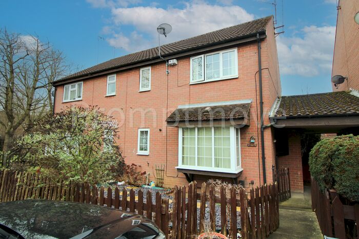 1 Bedroom Property To Rent In Copperfields, Luton, LU4