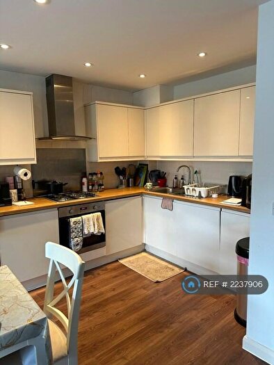 1 Bedroom Flat To Rent In Woolwich New Road, London, SE18