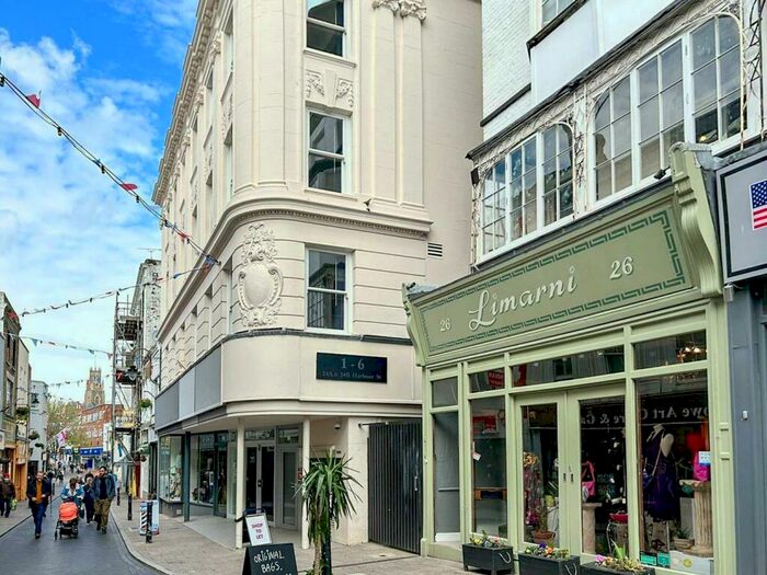 2 Bedroom Apartment To Rent In Harbour Street, Ramsgate, CT11