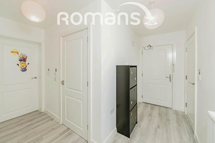 2 Bedroom Apartment To Rent In Nightingale Way, RG30