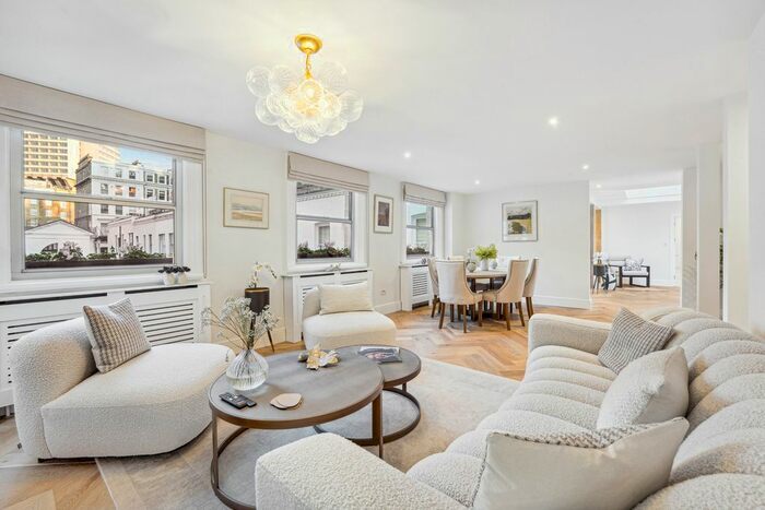 3 Bedroom Mews To Rent In Gaspar Mews, South Kensington, SW5