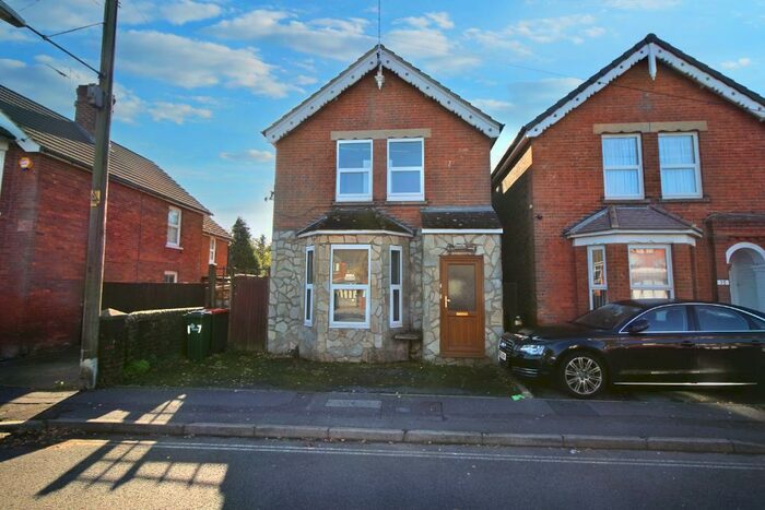 3 Bedroom House To Rent In East Park, Crawley, RH10