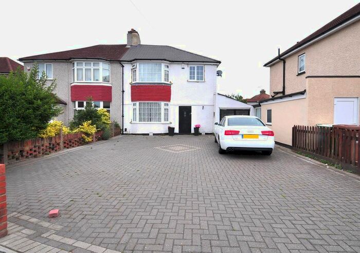 3 Bedroom Semi-Detached House To Rent In Pickford Lane, Bexleyheath, DA7
