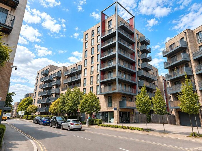 2 Bedroom Flat To Rent In Hitherwood Court, Colindale, NW9