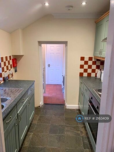 2 Bedroom Flat To Rent In Fowlers Road, Salisbury, SP1