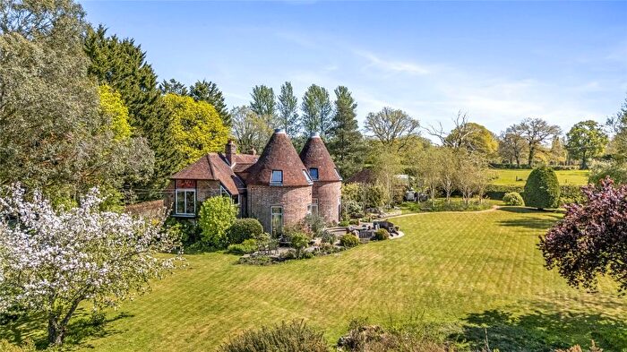 4 Bedroom Detached House For Sale In Etchingwood Lane, Framfield, Uckfield, East Sussex, TN22