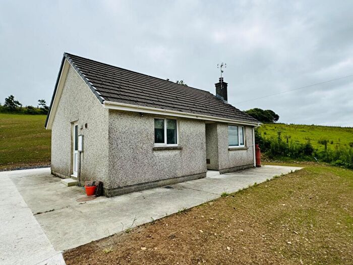 2 Bedroom Bungalow To Rent In Meidrim, SA33