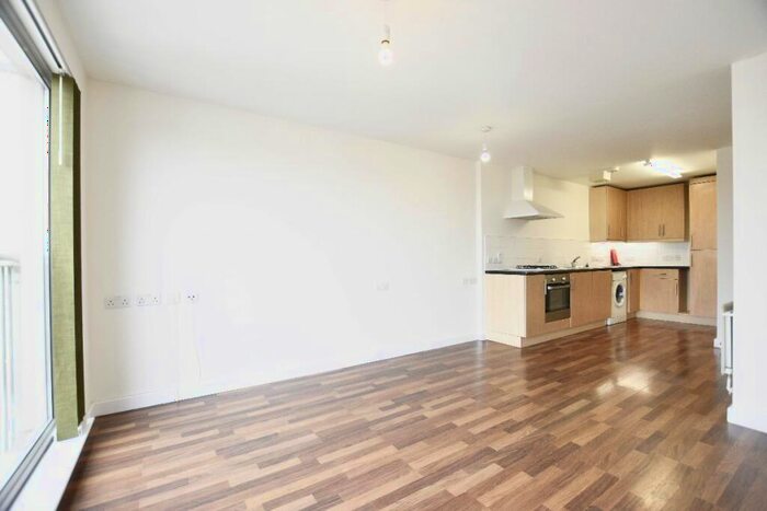 2 Bedroom Apartment To Rent In Cundy Road, Custom House, E16
