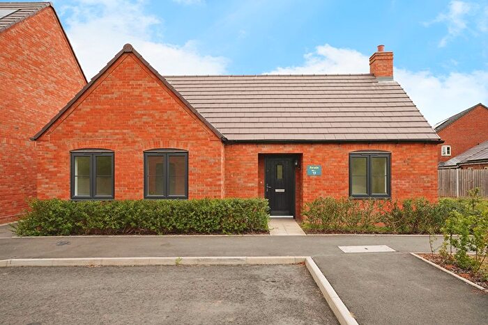 3 Bedroom Bungalow For Sale In Callows Rise, Tenbury Wells, Worcestershire, WR15
