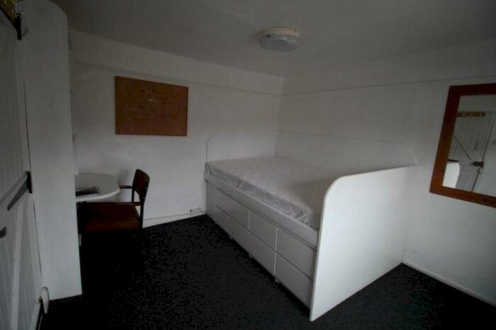 4 Bedroom Flat To Rent In Northgate, CT1