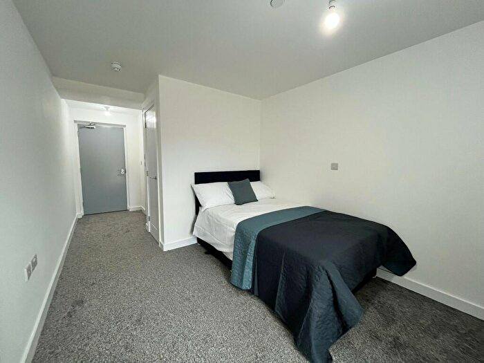 9 Bedroom Apartment To Rent In Camden Street, Liverpool, Merseyside, L3