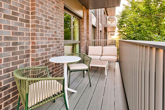 1 Bedroom Flat For Sale In Gadwall Quarter At Woodberry Down, Woodberry Grove, London, N4
