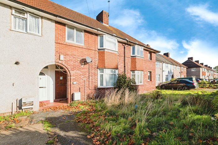 3 Bedroom Terraced House For Sale In Becontree Avenue, Dagenham, RM8