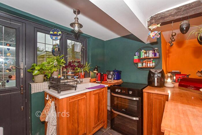 1 Bedroom Cottage For Sale In The Street, Eythorne, Dover, Kent, CT15