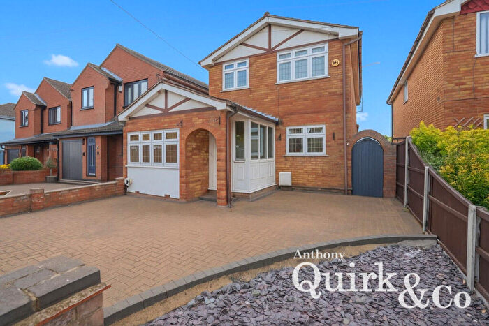 5 Bedroom Detached House For Sale In Welbeck Road, Canvey Island, SS8