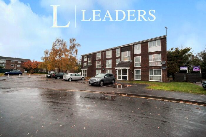 2 Bedroom Property To Rent In The Mall, Dunstable, LU5