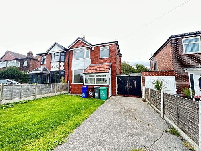 3 Bedroom Semi-Detached House To Rent In Ringwood Avenue, Manchester, M12