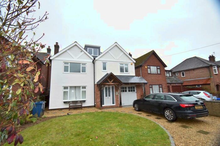 5 Bedroom Detached House To Rent In Chesham Road, Bellingdon, Chesham, Buckinghamshire, HP5