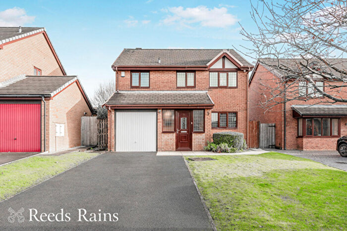 4 Bedroom Detached House For Sale In Loweswater Crescent, Burnley, Lancashire, BB12