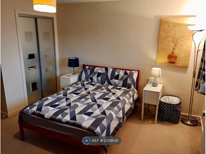 2 Bedroom Flat To Rent In Avenuepark Street, Glasgow, G20