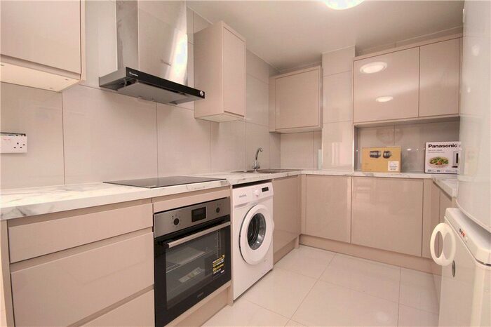 3 Bedroom Terraced House To Rent In Guildford Park Avenue, Guildford, Surrey, GU2