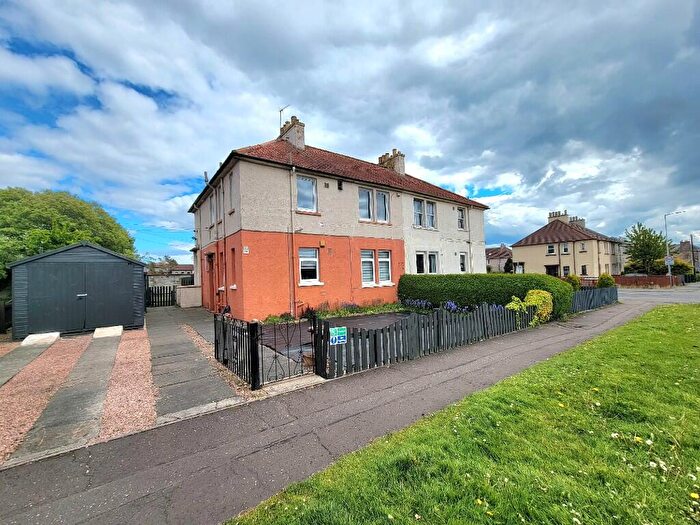 2 Bedroom Flat To Rent In Beatty Crescent, Kirkcaldy, Fife, KY1