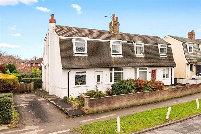 2 Bedroom Semi Detached House For Sale In Crab Lane, Harrogate, North Yorkshire, HG1