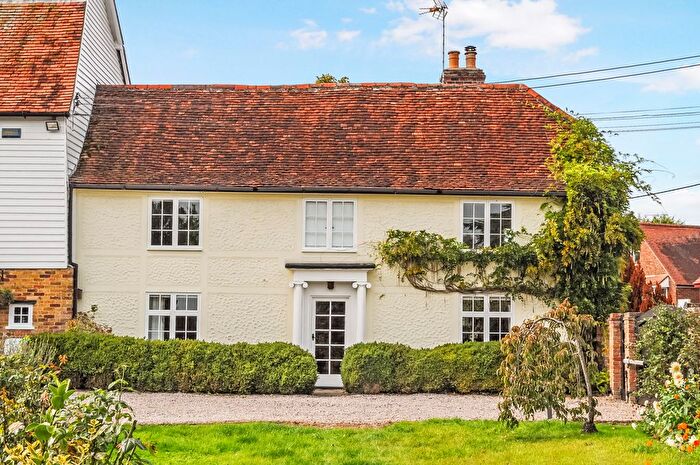 3 Bedroom Semi-Detached House To Rent In Mill Vue Road, Chelmsford, Essex, CM2