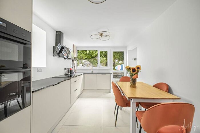 5 Bedroom Detached House For Sale In Newton, Swansea, SA3
