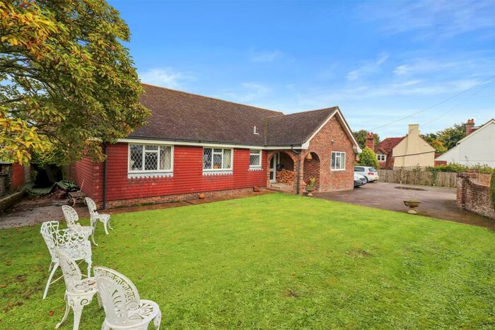 3 Bedroom Detached Bungalow For Sale In Windmill Hill, Hailsham, BN27