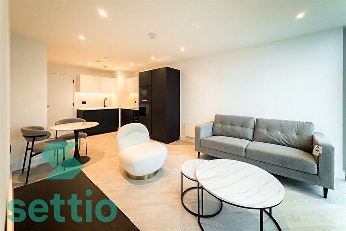 1 Bedroom Apartment To Rent In Vista River Tower, M3