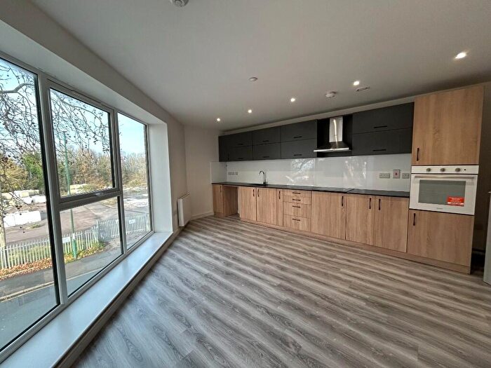 1 Bedroom Apartment To Rent In Woodborough Road, Nottingham, Nottinghamshire, NG3