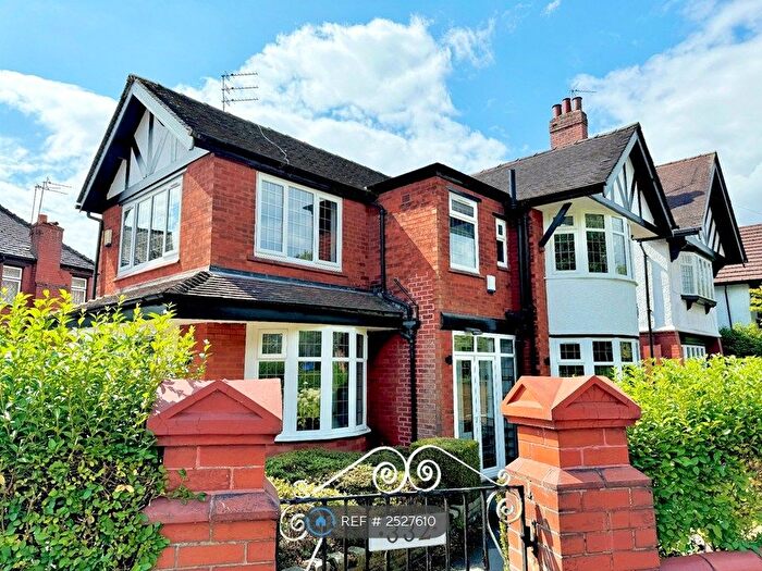 4 Bedroom Detached House To Rent In Lapwing Lane, Manchester, M20