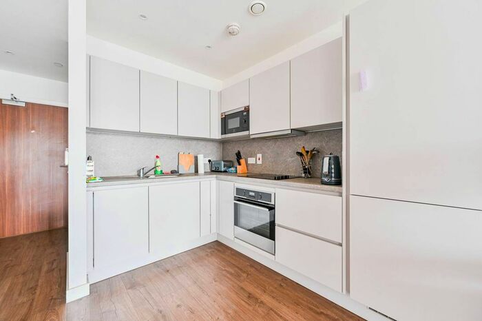 1 Bedroom Flat To Rent In College Road, Harrow, HA1