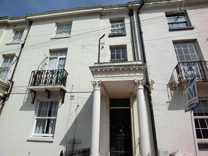 1 Bedroom Flat To Rent In Burch Road, Northfleet, Gravesend, Kent, DA11