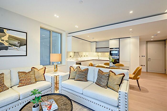 3 Bedroom Flat To Rent In Garrett Mansions, Edgware Road, London, W2