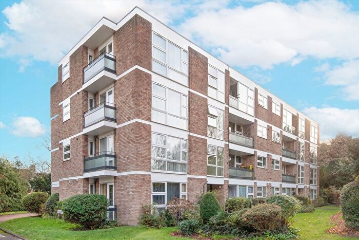 Studio To Rent In Woburn, West Ealing, W13