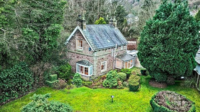 3 Bedroom Cottage For Sale In Buncer Lane, Blackburn, BB2