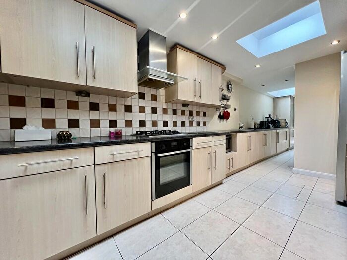 6 Bedroom Detached House To Rent In Albury Drive, Pinner, HA5