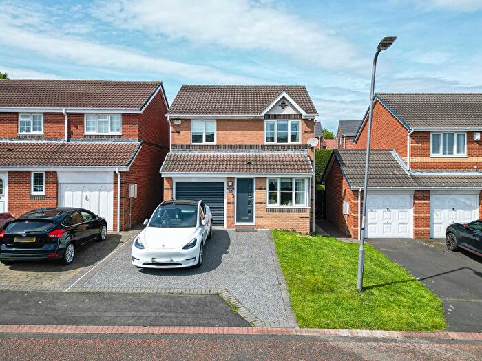 3 Bedroom Detached House For Sale In Finchale Close, Highgrove Estate, Gateshead, NE11