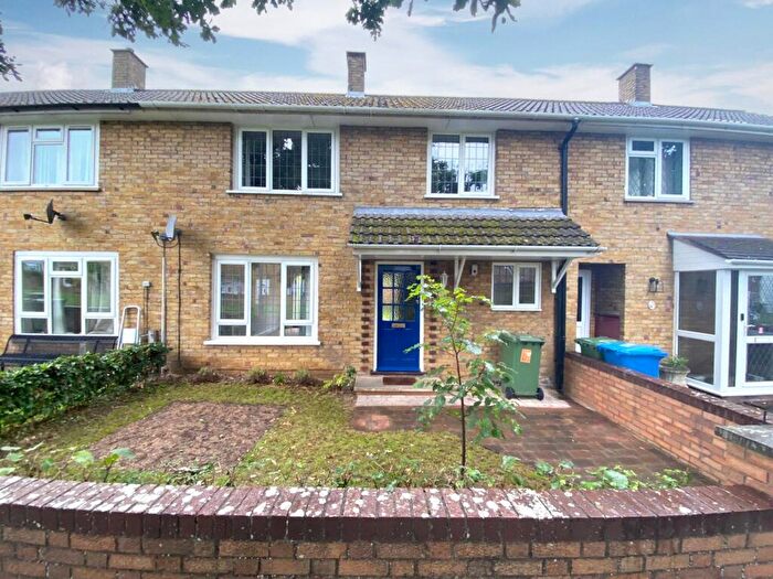 3 Bedroom Terraced House To Rent In Clive Green, Bracknell, Berkshire, RG12