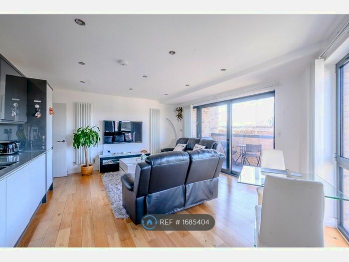 2 Bedroom Flat To Rent In Anayah Apartments, London, SE8