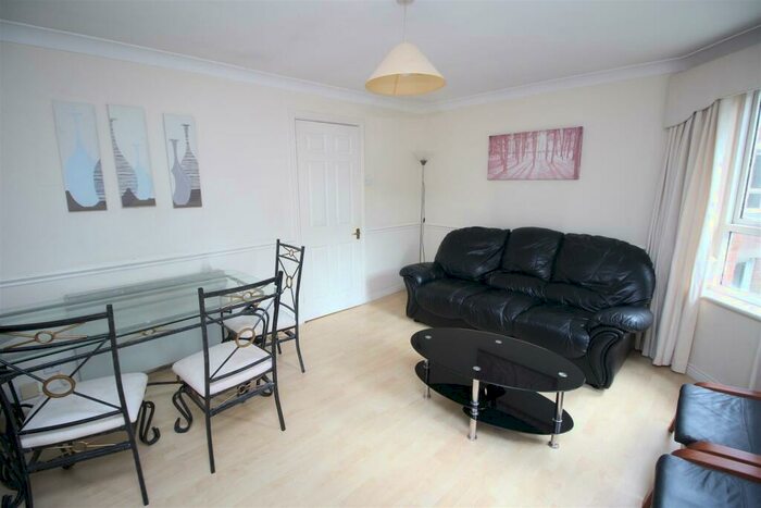 2 Bedroom Flat To Rent In Orchard Place, Jesmond, Newcastle Upon Tyne, NE2