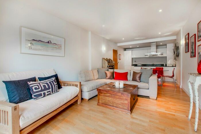 2 Bedroom Flat To Rent In Yvon House, Alexandra Avenue, SW11