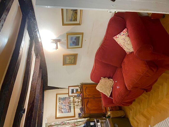 2 Bedroom Cottage For Sale In Highleadon, Newent, Gloucestershire, GL18