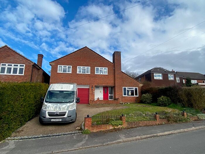 6 Bedroom Detached House To Rent In Potters Way, Salisbury, SP1