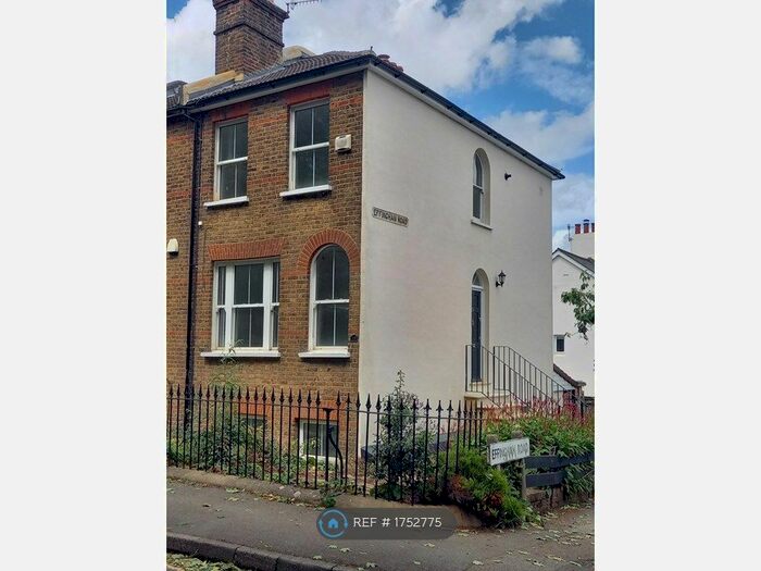 4 Bedroom Semi-Detached House To Rent In St. Marys Road, Reigate, RH2